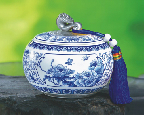 国色天香青花瓷如意茶叶罐